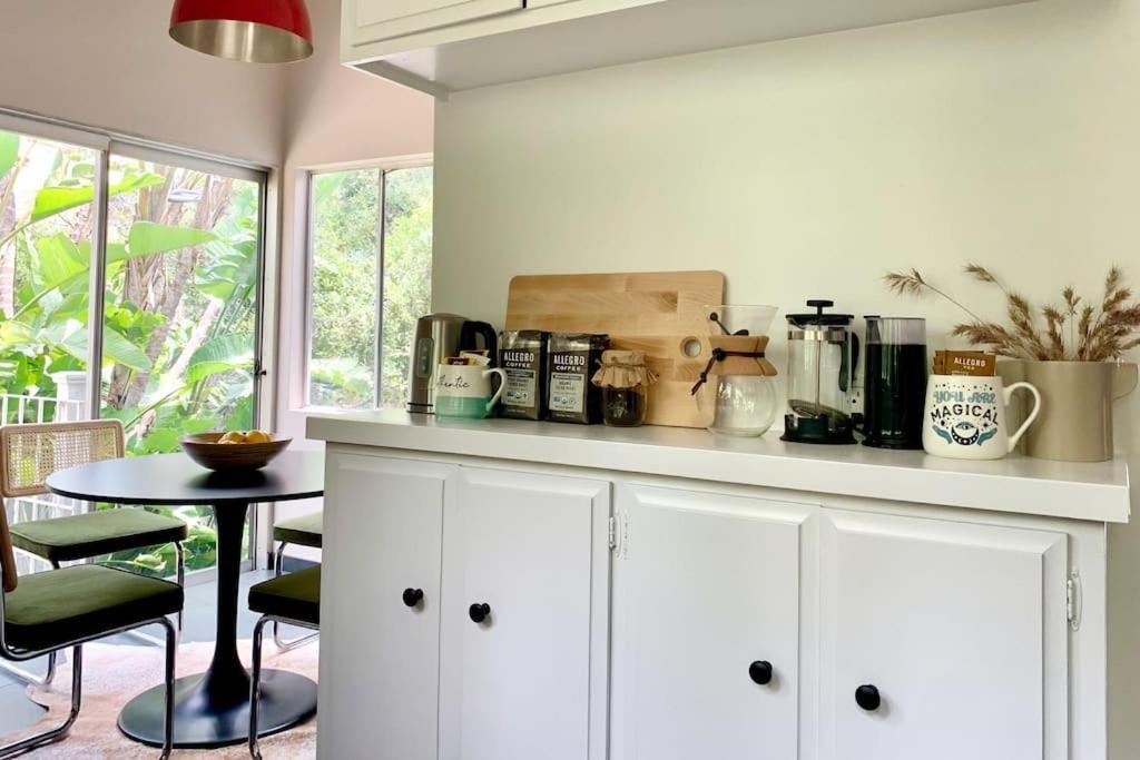 Stunning Hollywood Midcentury Modern-Views-Best Location! Los Angeles Exterior photo